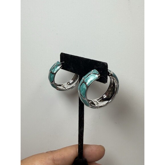 Lauren G Adams Hand Painted Silver And Turquoise Enamel Hoop Earrings New - Picture 3 of 7